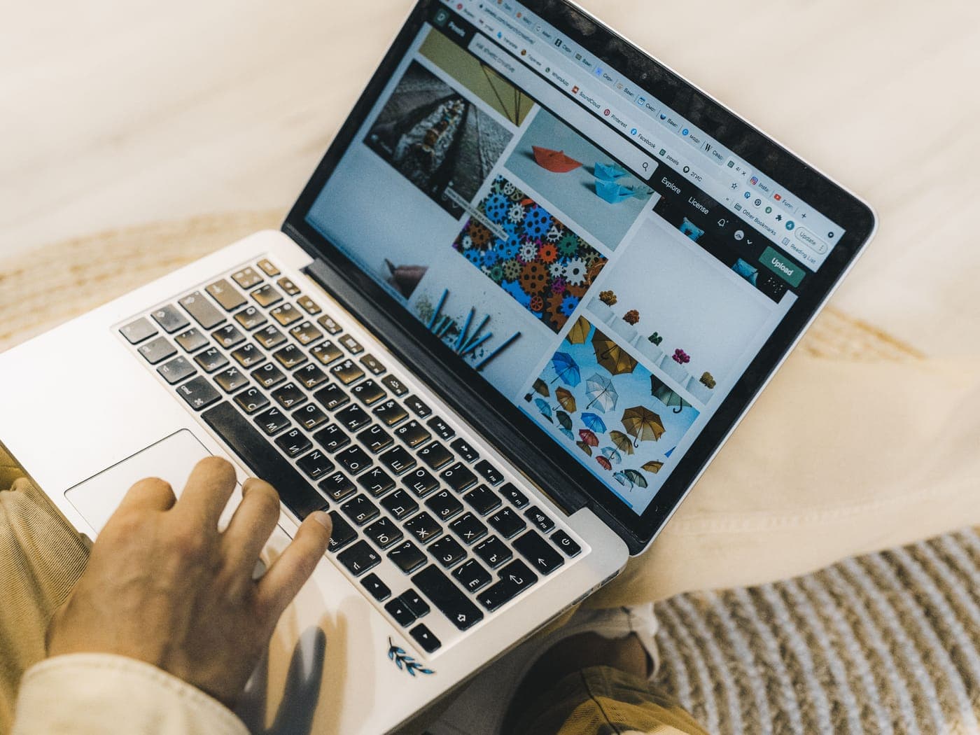 Ilustrasi layanan Website Development